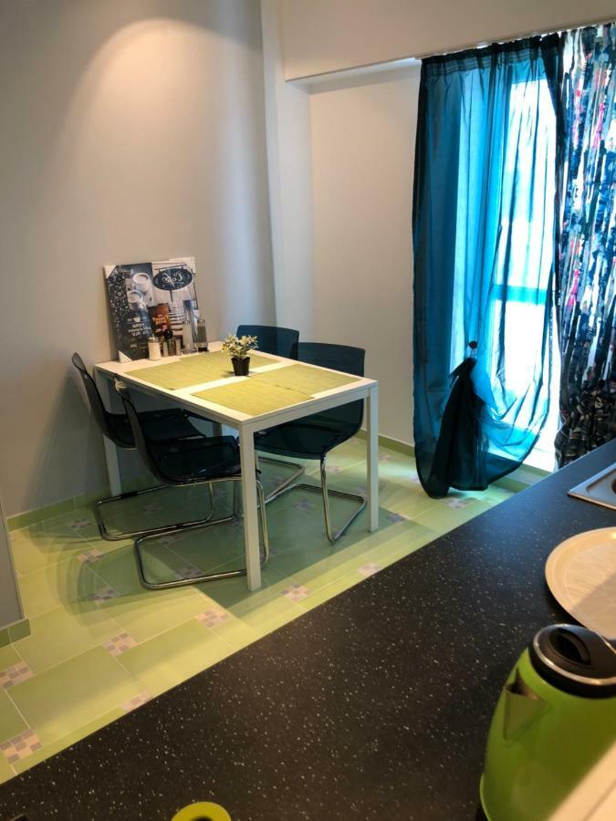 Green Apartment 6 Bukarest Exteriör bild